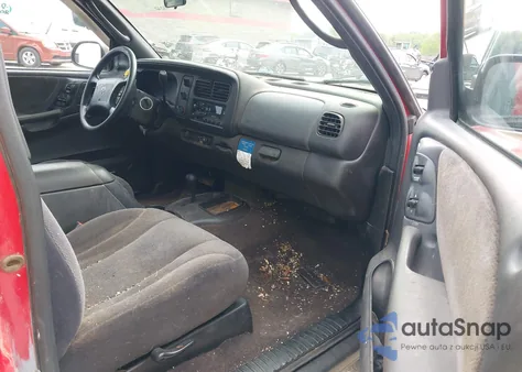 2000 Dodge Dakota Slt/Sport z USA, uszkodzony, nr VIN 1B7GG22N6YS787745